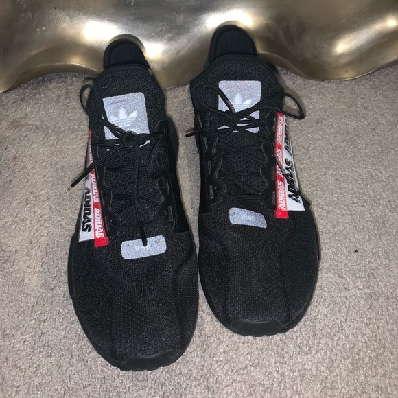 Adidas Sneakers